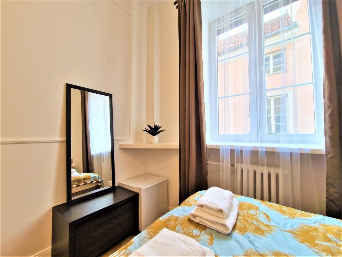 J&W Apartments Swietojanska Rooms Варшава Екстериор снимка