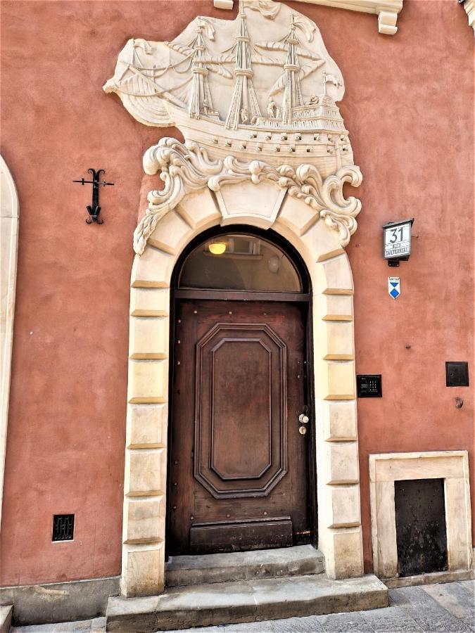 J&W Apartments Swietojanska Rooms Варшава Екстериор снимка