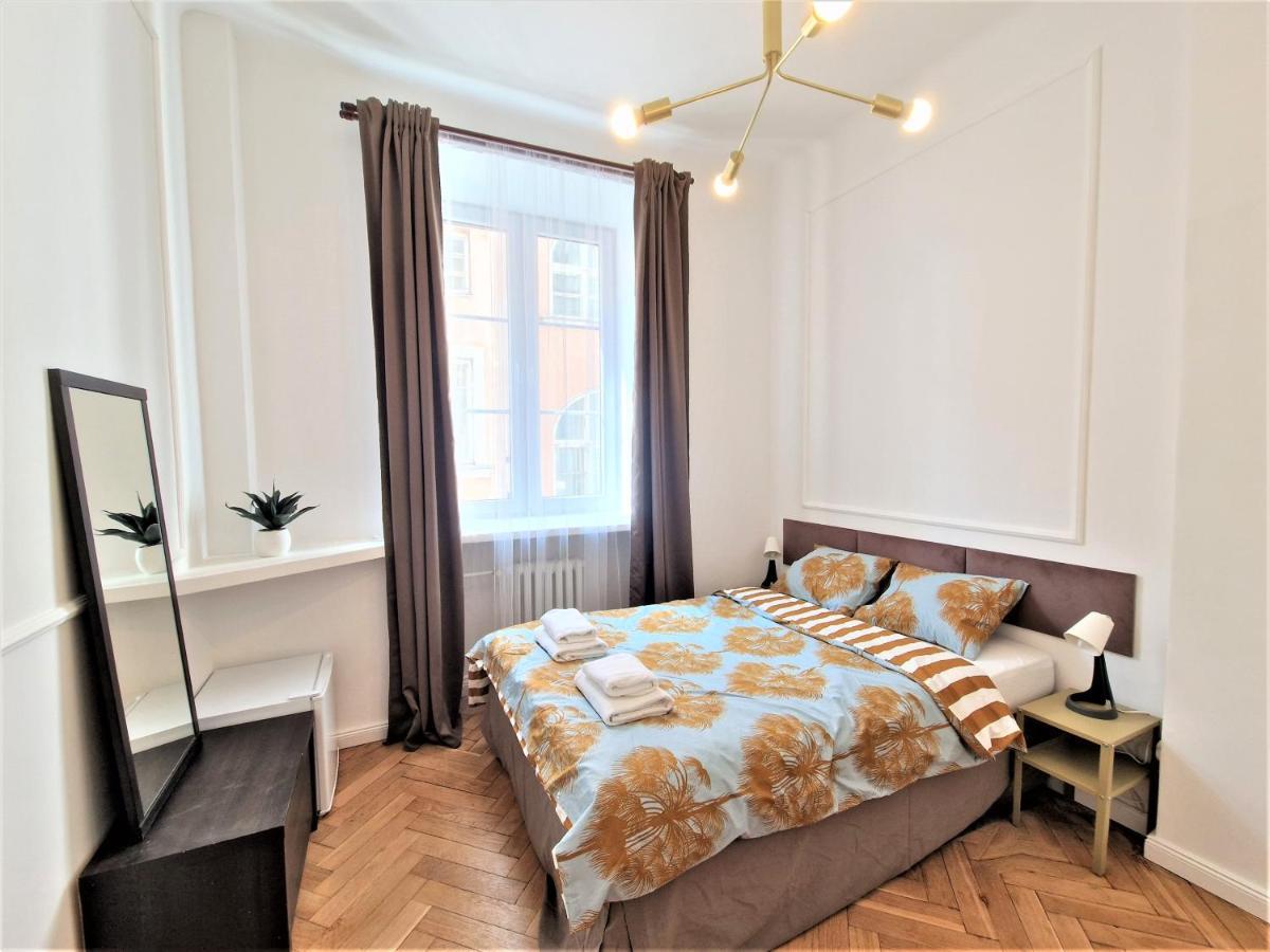 J&W Apartments Swietojanska Rooms Варшава Екстериор снимка